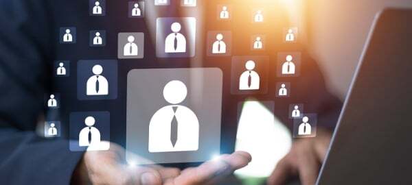 階層管理＋管理者権限機能